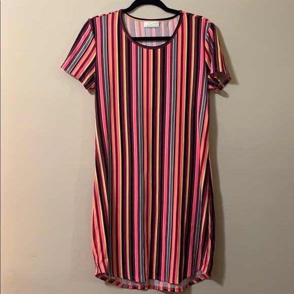 Neon t-shirt dress - Picture 4 of 4